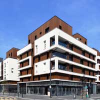 188 LOGEMENTS ET LOCAUX COMMERCIAUX